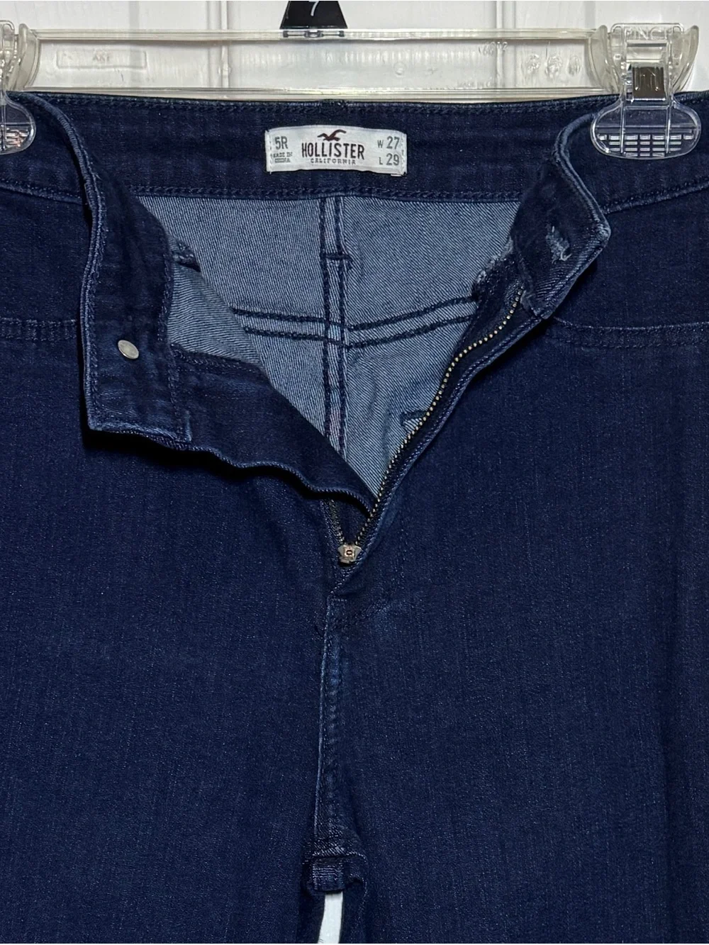 Hollister slim fit